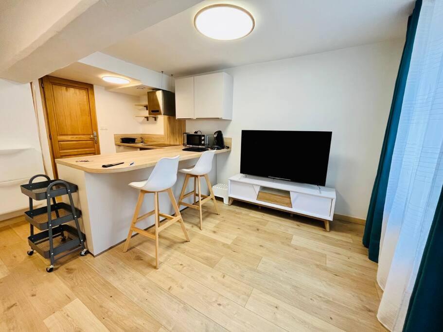 Stylish Studio In The Center Of Senlis Leilighet Senlis  Eksteriør bilde
